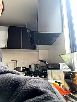 Victoria alson online show from October 19, 2025, 6:08 pm