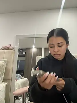 Victoria alson online show from February 16, 2026, 8:38 pm