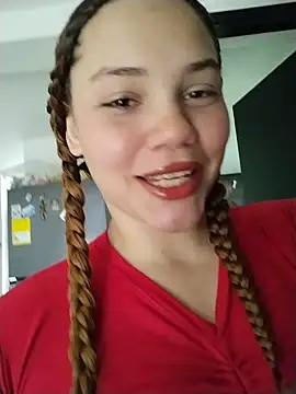 SirenRouge 69 online show from April 17, 2026, 8:34 pm