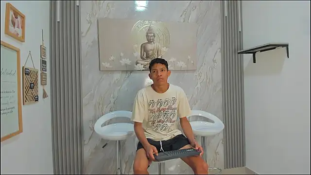 BEAUTY BOYS1 online show from January 16, 2026, 7:12 am