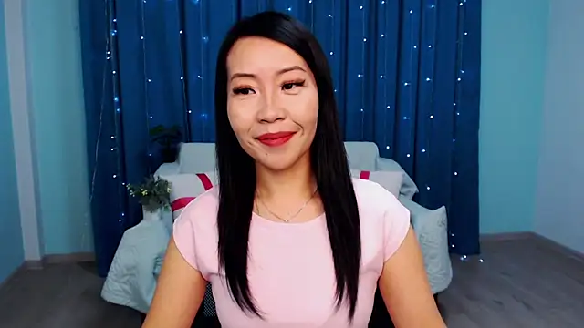 LiaPak online show from October 14, 2025, 1:06 am