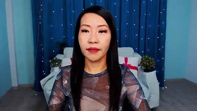 LiaPak online show from October 17, 2025, 12:58 am