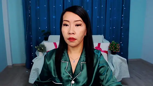 LiaPak online show from October 30, 2025, 12:56 am