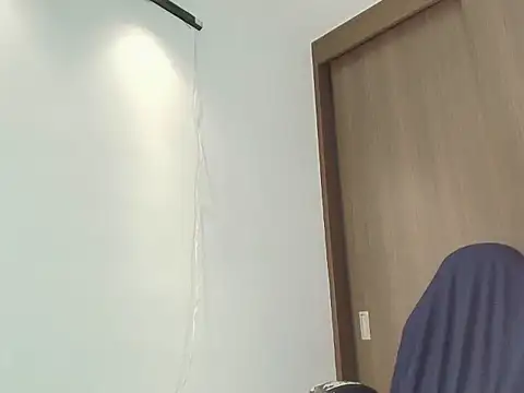 scarletevil online show from September 11, 2025, 2:33 am