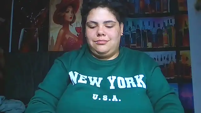 Snapshot of Hailey_Curvy chatting on July 5, 2026, 4:19 am Hailey Curvy online show from July 5, 2026, 4:19 am
