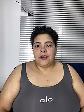 Snapshot of Hailey_Curvy chatting on July 15, 2026, 10:20 am Hailey Curvy online show from July 15, 2026, 10:20 am