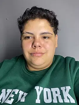 Snapshot of Hailey_Curvy chatting on August 2, 2026, 11:25 pm Hailey Curvy online show from August 2, 2026, 11:25 pm
