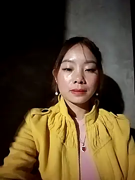 milo123-xx online show from November 23, 2025, 1:33 pm