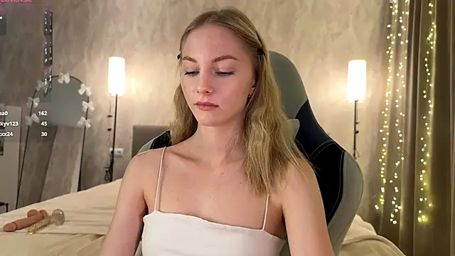 BrightAnnie online show from February 6, 2026, 12:08 pm