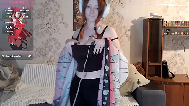 Snapshot of PansyBorriello chatting on October 10, 2025, 4:17 pm PansyBorriello online show from October 10, 2025, 4:17 pm