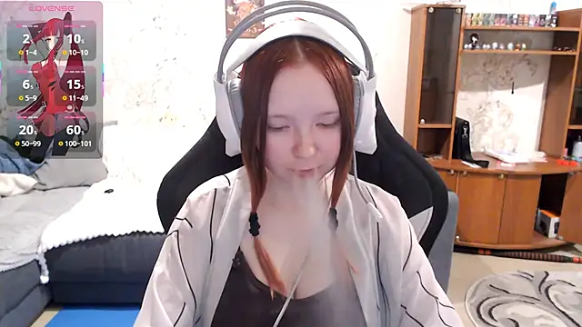 Snapshot of PansyBorriello chatting on October 27, 2025, 4:11 pm PansyBorriello online show from October 27, 2025, 4:11 pm