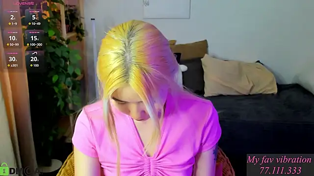 Aisi 18 online show from September 23, 2025, 6:49 am