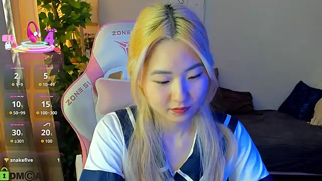 Aisi 18 online show from October 1, 2025, 7:36 am