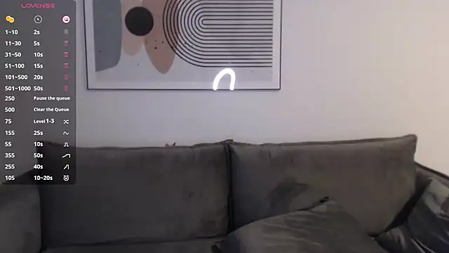 summer time13 online show from October 23, 2025, 8:07 pm