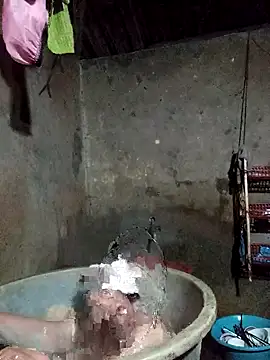  Helala  online show from November 6, 2025, 3:46 pm