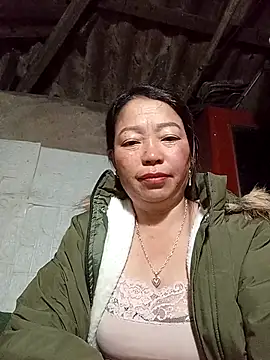  Helala  online show from December 1, 2025, 10:48 pm