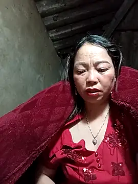 Snapshot of _Helala_ chatting on January 17, 2026, 10:24 pm Helala online show from January 17, 2026, 10:24 pm