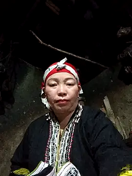 Snapshot of _Helala_ chatting on February 18, 2026, 3:52 pm Helala online show from February 18, 2026, 3:52 pm