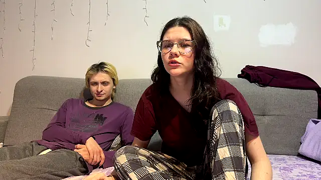 LaVostraDorothy online show from April 10, 2026, 7:40 pm