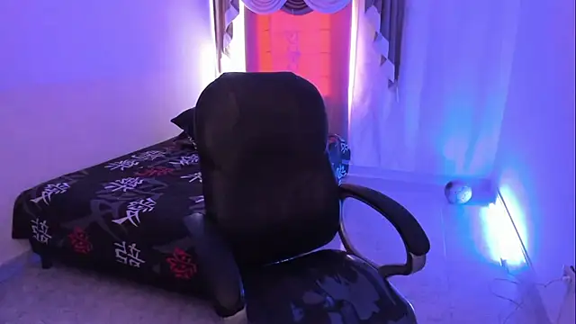 Aron Boyy online show from December 5, 2025, 7:43 pm