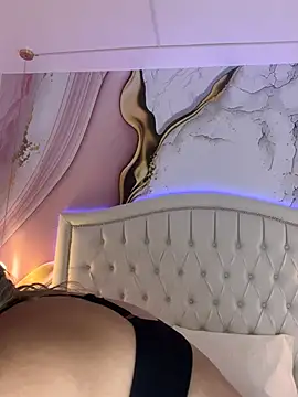 Snapshot of Lucy_Milf_474 chatting on March 11, 2026, 12:11 pm Lucy Milf 474 online show from March 11, 2026, 12:11 pm