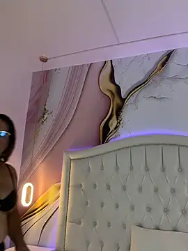 Snapshot of Lucy_Milf_474 chatting on April 10, 2026, 11:59 am Lucy Milf 474 online show from April 10, 2026, 11:59 am