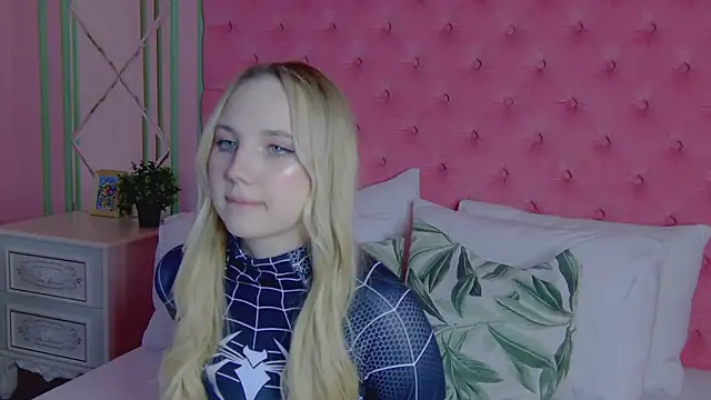 Sky Cutie online show from March 23, 2026, 5:11 am