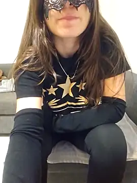 0gece0 online show from September 23, 2025, 5:49 pm