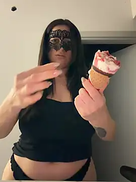 0gece0 online show from March 22, 2026, 6:22 pm