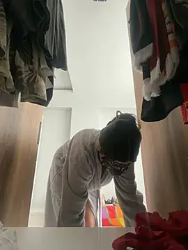 0gece0 online show from April 11, 2026, 9:02 am