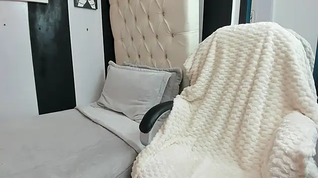 Melisa ss online show from October 11, 2025, 9:57 pm