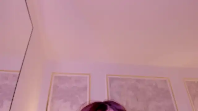 doll eyees  online show from September 19, 2025, 2:35 am