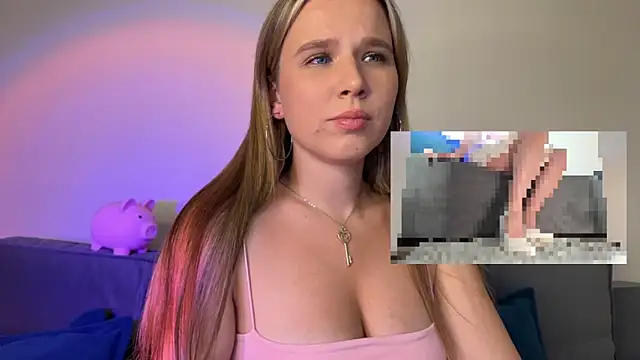 GoddessRoss online show from October 3, 2025, 5:54 pm