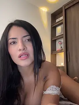 Snapshot of Lu090_ chatting on November 14, 2025, 5:11 pm Lu090 online show from November 14, 2025, 5:11 pm