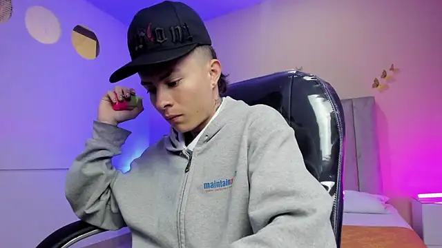 Nascary Fox online show from April 7, 2026, 12:38 pm