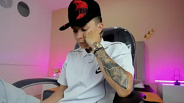 Nascary Fox online show from April 17, 2026, 12:52 pm