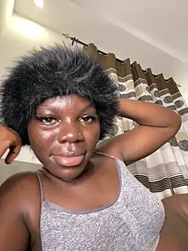 CBonita online show from April 11, 2026, 6:34 pm