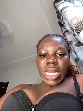 CBonita online show from April 29, 2026, 4:11 pm