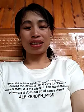 misa 00 online show from May 25, 2026, 2:28 am