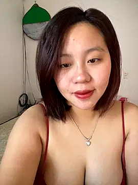 maianhcute online show from November 25, 2025, 1:49 am