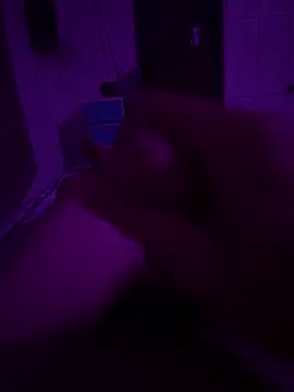 Snapshot of Tonymontana10s chatting on December 5, 2025, 9:29 am Tonymontana10s online show from December 5, 2025, 9:29 am