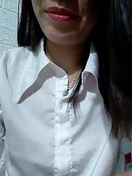 Singlemom69x online show from November 15, 2025, 2:57 pm