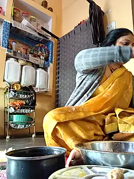 Snapshot of Rakhi99x chatting on November 4, 2025, 4:00 am Rakhi99x online show from November 4, 2025, 4:00 am