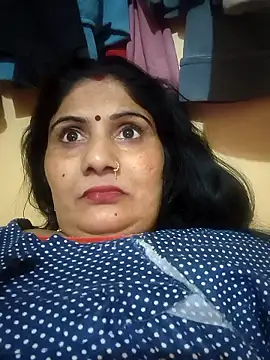 Snapshot of Rakhi99x chatting on April 5, 2026, 6:05 pm Rakhi99x online show from April 5, 2026, 6:05 pm