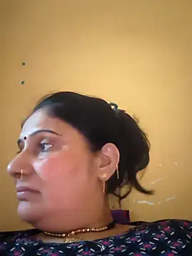 Snapshot of Rakhi99x chatting on May 3, 2026, 4:07 am Rakhi99x online show from May 3, 2026, 4:07 am