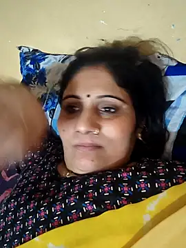 Snapshot of Rakhi99x chatting on May 4, 2026, 5:53 pm Rakhi99x online show from May 4, 2026, 5:53 pm