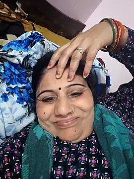 Snapshot of Rakhi99x chatting on May 9, 2026, 2:17 am Rakhi99x online show from May 9, 2026, 2:17 am