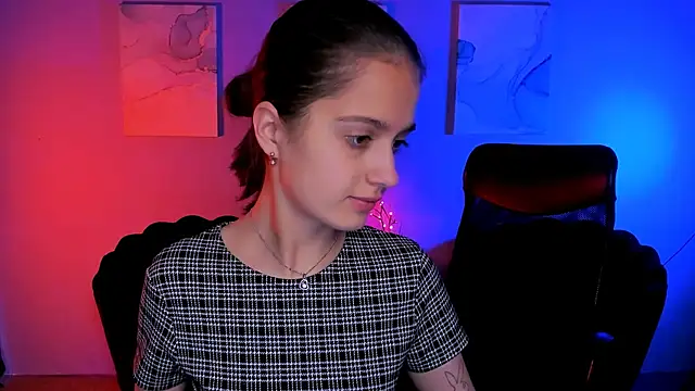 talia seduce online show from December 3, 2025, 10:02 am