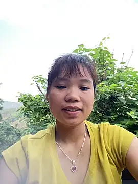 Snapshot of Ngoc-bbi chatting on April 28, 2026, 12:20 am Ngoc-bbi online show from April 28, 2026, 12:20 am