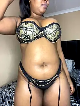 Ebony Warlock  online show from October 27, 2025, 4:49 am